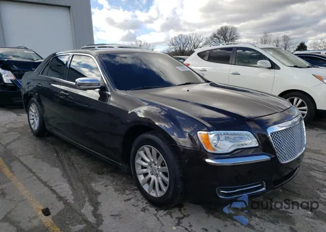 2012 Chrysler 300 z USA, uszkodzony, nr VIN 2C3CCAAG5CH274627
